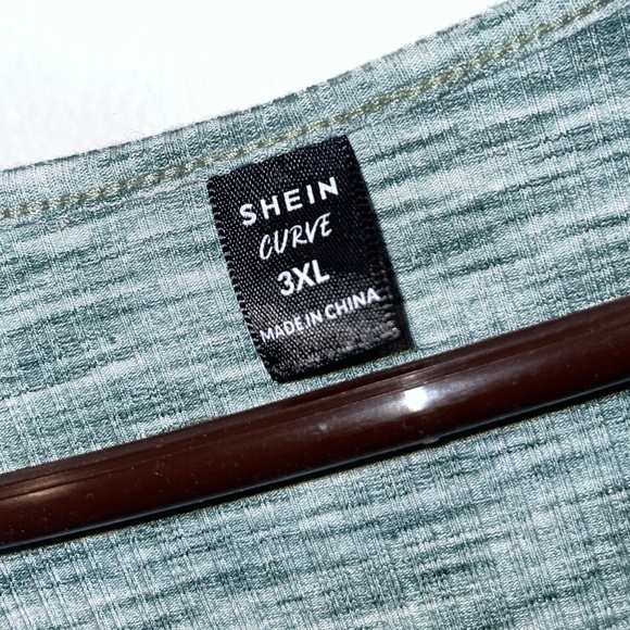 Shein Curve Solid Drawstring Ruched Tee Size 3XL Green - Picture 3 of 5